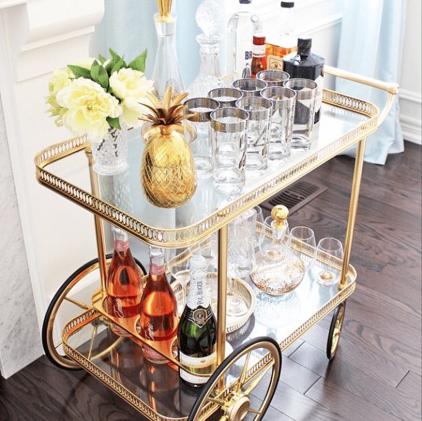 20 Beautifully Decorated Real Life Living Rooms - Bar Cart - AM Dolce Vita