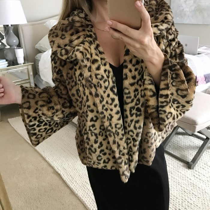 Faux fur leopard coat from Altar'd State perfect for Fall and Winter 