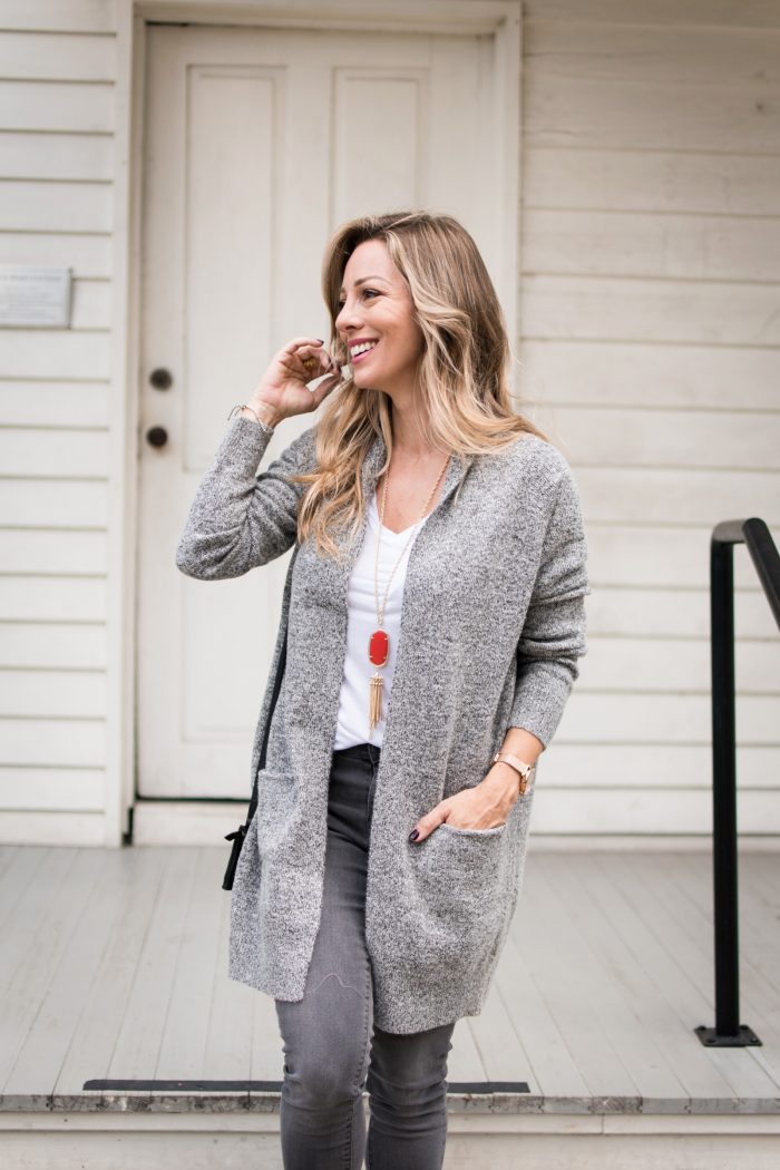Fall Outfit Idea - grey skinny jeans with cardigan and red plaid scarf #fallfashion #thanksgivingoutfit #greyjeans