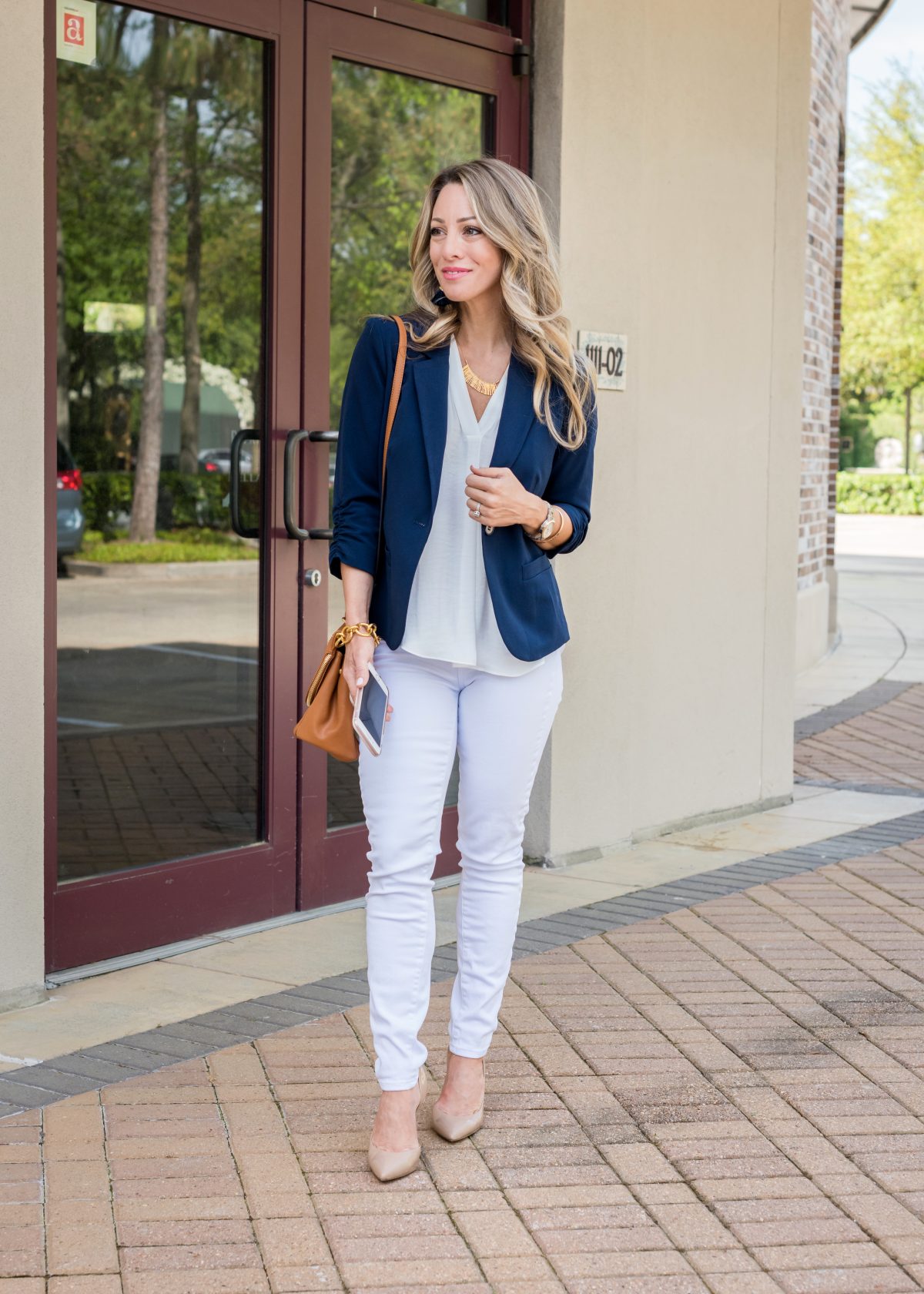 white jeans to work