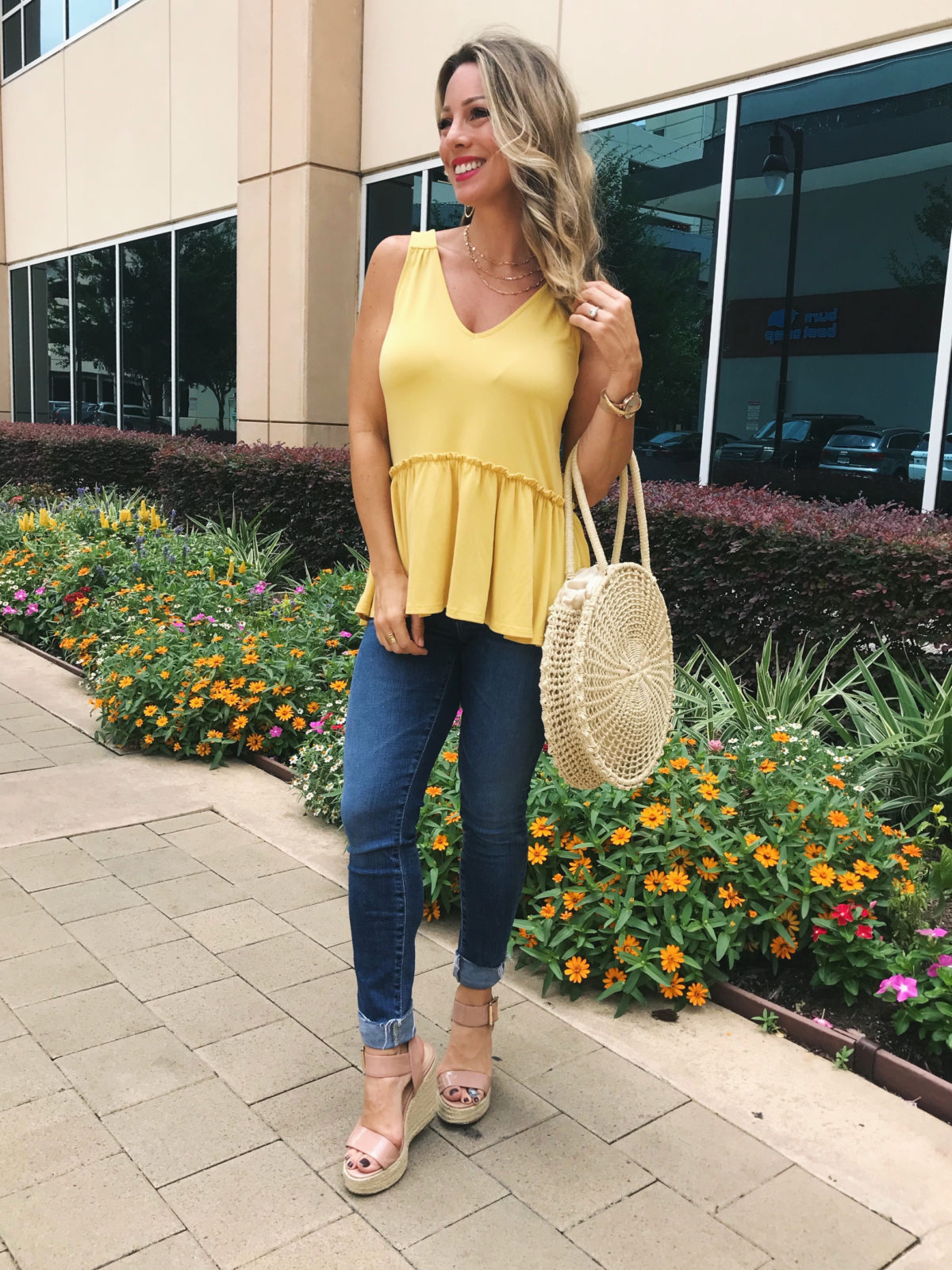cute summer yellow outfit