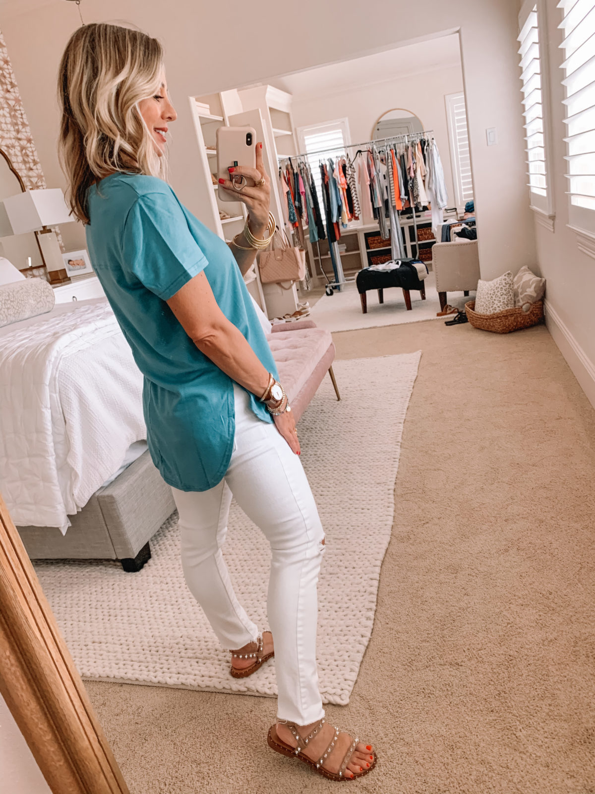 Amazon Fashion Finds, V-Neck Tunic Top, White Jeans, Studded Sandals