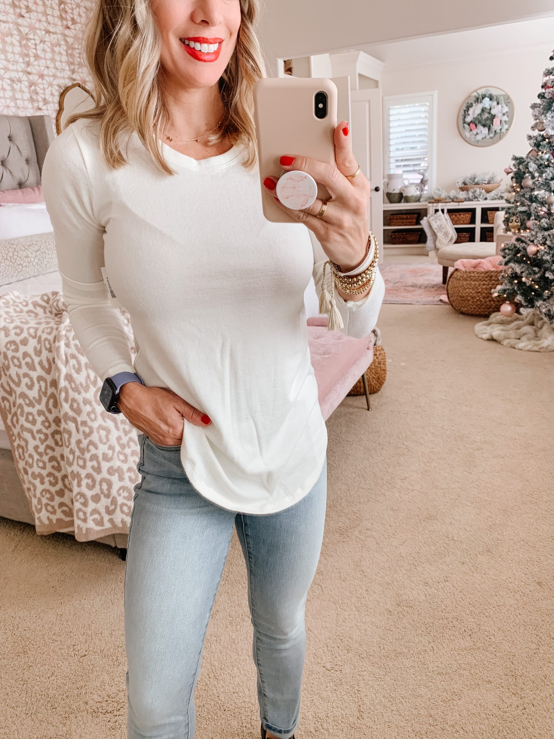 Amazon Fashion Finds, Crew Neck Tee, Jeans, Booties 